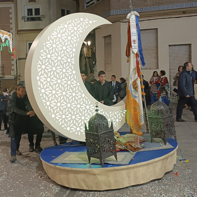 Media Luna Carros de Madera (1)_edited